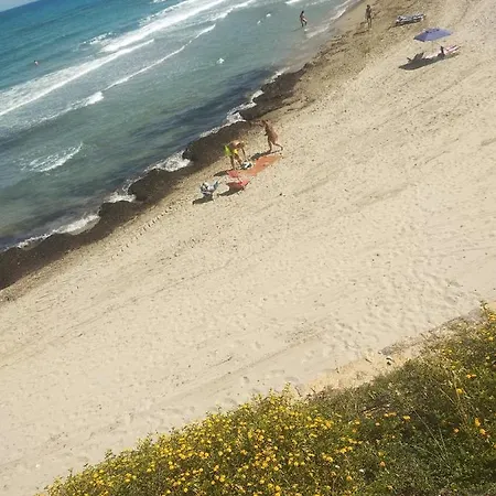 Konukevi Комната У Моря Alicante